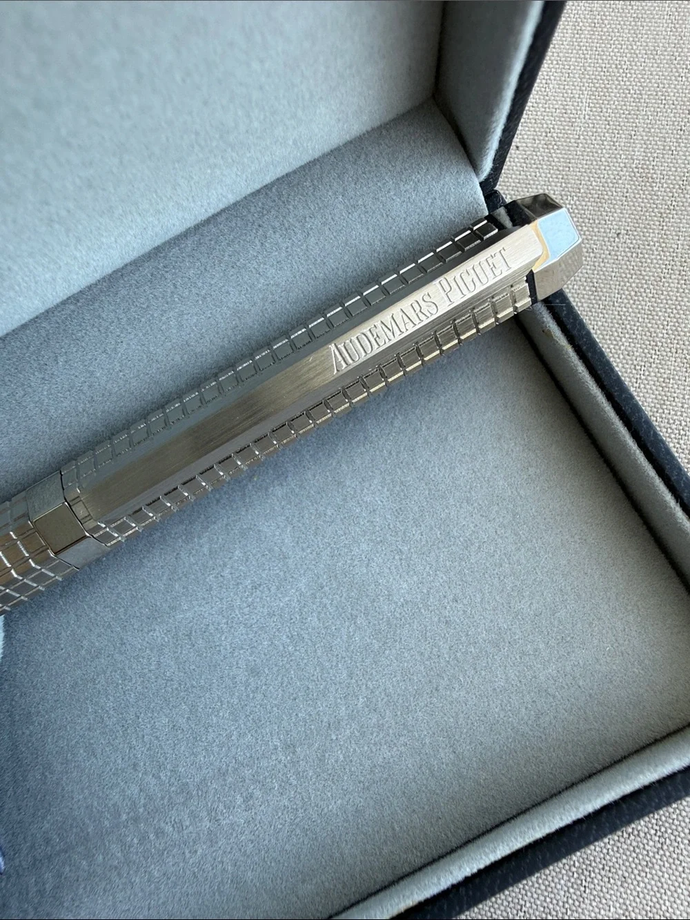 Audemars Piguet Silver Hexagonal-Pattern Men’s Pen